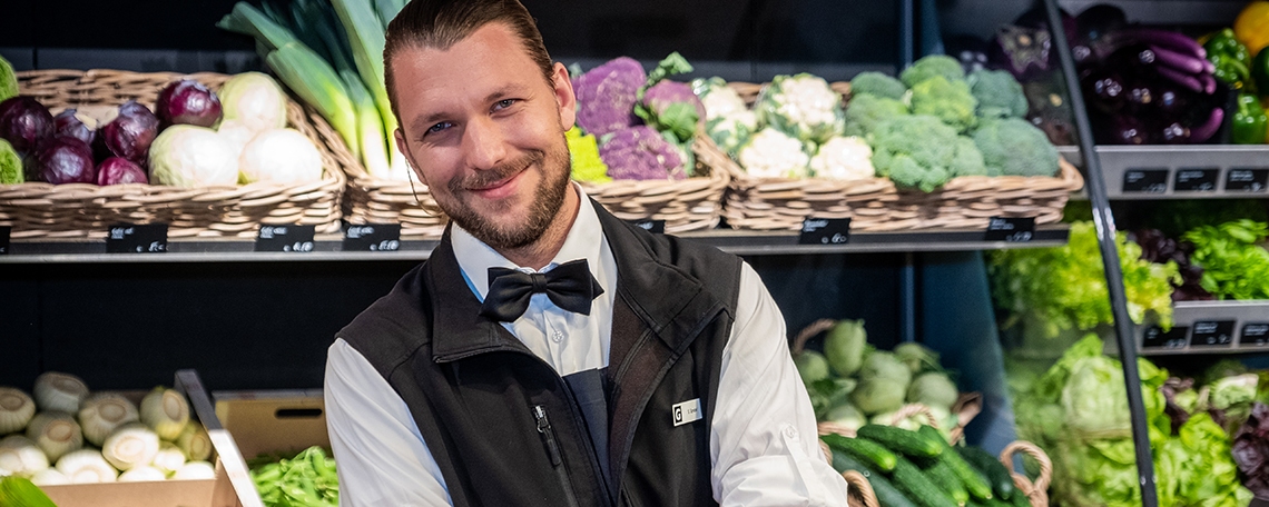 Chef(fe) de vente pour les produits frais de notre épicerie fine ***delicatessa à 100%, 2. portrait