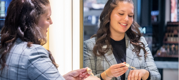 Verkaufsberater:in Beauty für die Marke CHANEL 80-100% (w/m/d), 1. Bild